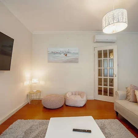Alegria Premium Ii By Homing Porto